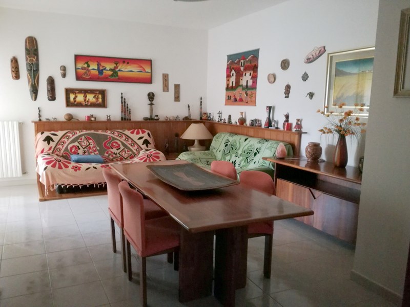 Quadrilocale in Vendita a Taranto, zona talsano, 100'000€, 120 m², arredato