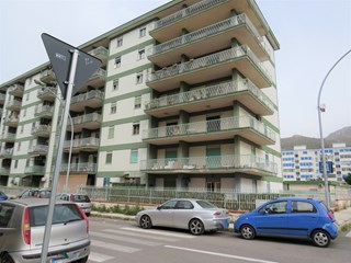 Appartamento in Vendita a Palermo, zona oreto, 197'000€, 165 m²