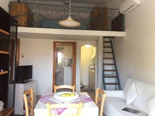 Trilocale in Vendita a Arzachena, zona cannigione, 120'000€, 40 m², arredato