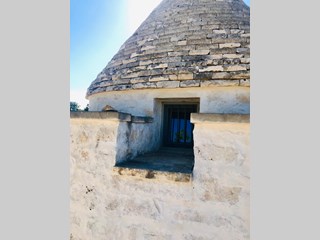 Rustico in Vendita a Ostuni, 140'000€, arredato