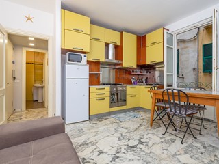 Trilocale in Affitto a Finale Ligure, 45 m², arredato