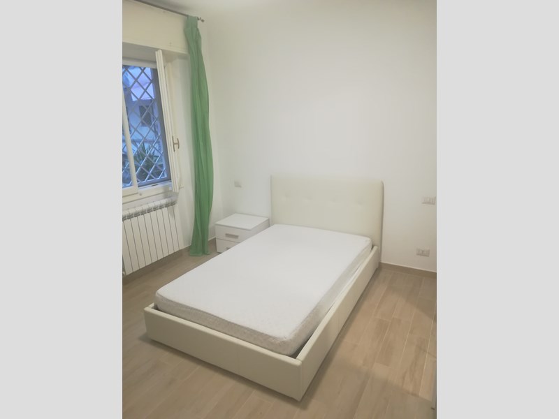 Stanza in Affitto a Roma, zona Marconi/San Paolo, 500€, 15 m², arredato