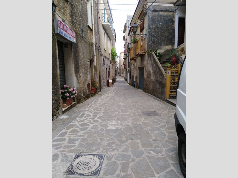 Appartamento in Vendita a Camerota, zona Centro, 135'000€, 255 m²