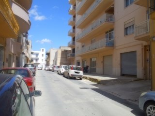 Appartamento in Vendita a Trapani, zona Via Mazzini, 58'000&euro;, 170 m²