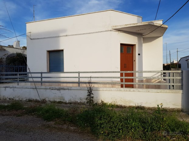 Casa Indipendente in Affitto a Torricella, zona Torre Ovo, 1'000€, 140 m², arredato