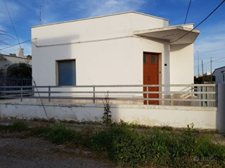 Casa Indipendente in Affitto a Torricella, zona Torre Ovo, 1'000&euro;, 140 m², arredato