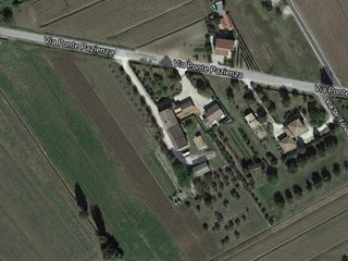 Cascina in Vendita a Spello, zona San Felice, 470'000€, 520 m²