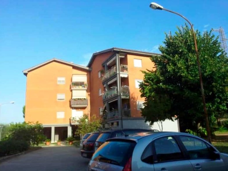 Appartamento in Vendita a Castrocielo, zona via Capod’acqua, 88'000€, 100 m²