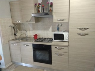 Monolocale in Affitto a Torino, zona San Salvario, 600€, 35 m², arredato