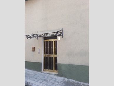 Appartamento in Vendita a Orsogna, zona Centro, 60'000€, 85 m²