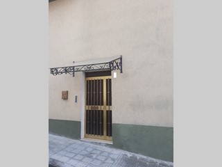 Appartamento in Vendita a Orsogna, zona Centro, 60'000€, 85 m²
