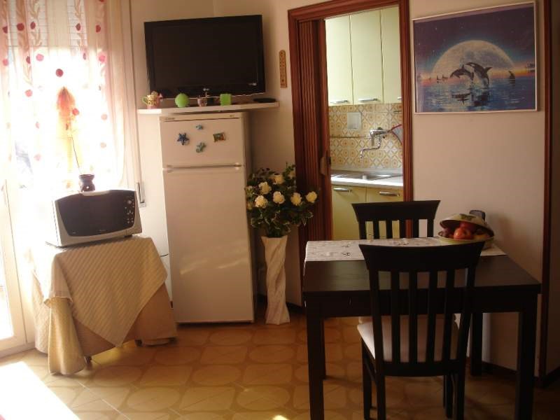 Trilocale in Vendita a Cervia, zona Pinarella, 209'000€, 70 m², arredato