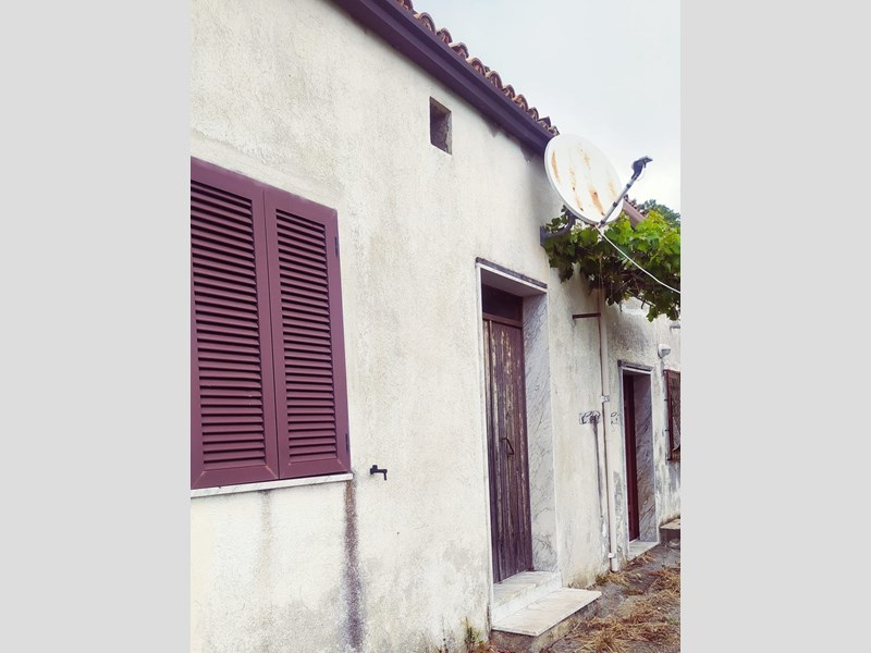 Rustico in Vendita a Sangineto, zona Sangineto, 25'000€, 90 m²