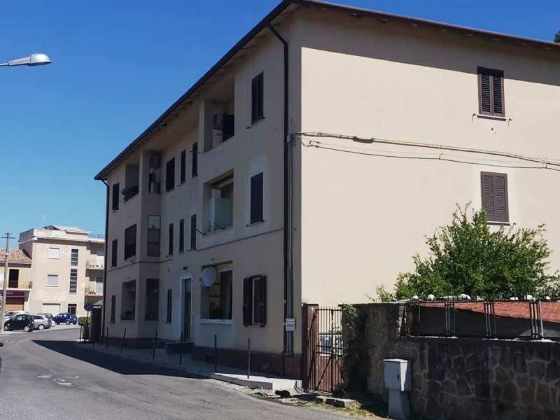 Appartamento in Vendita a Roccasecca, zona via V. Veneto, 29'000€, 70 m²