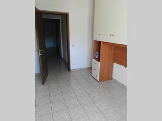 Quadrilocale in Affitto a Latina, zona LATINA SCALO, 500€, 70 m²