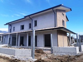 Appartamento in Vendita a Roccasecca, zona via Lazio, 155'000€, 100 m²