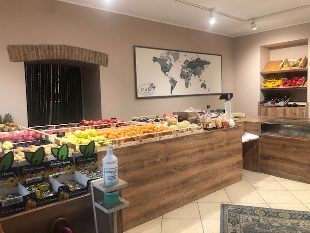 Negozio in Affitto a Bonate Sopra, zona centro, 750€, 76 m²