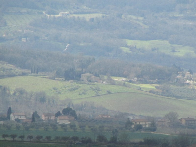 Casale in Vendita a Massa Martana, 79'000€, 150 m²