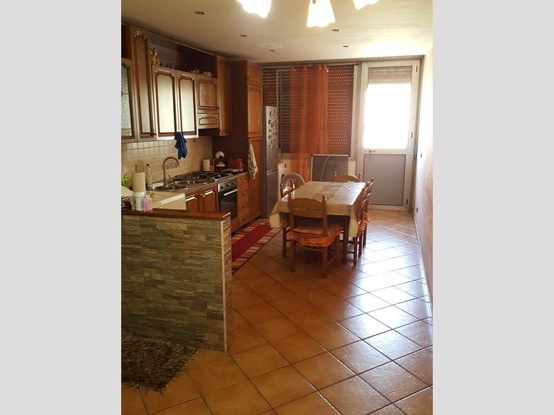 Appartamento in Vendita a Palermo, zona Zisa, 160'000€, 78 m², arredato