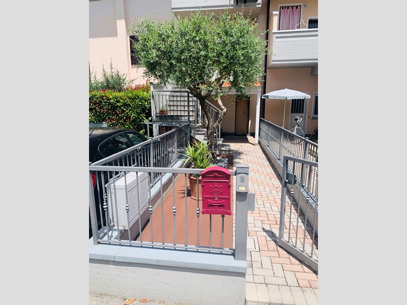 Villetta a schiera in Affitto a Cesenatico, zona Cesenatico , 1'600€, 100 m², arredato