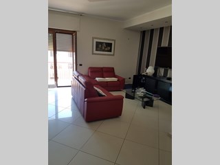 Appartamento in Vendita a Capua, 270'000€, 130 m², arredato