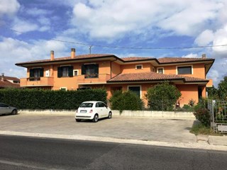 Appartamento in Vendita a Arce, zona via Casilina, 110'000€, 80 m²
