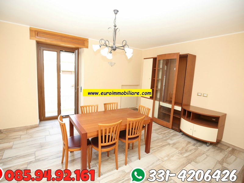 Quadrilocale in Vendita a Città Sant'Angelo, zona Città Sant'Angelo, 97'000€, 90 m²