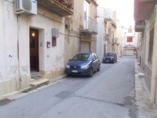 Appartamento in Vendita a Castelvetrano, zona San Giovanni, 47'000&euro;, 115 m², arredato