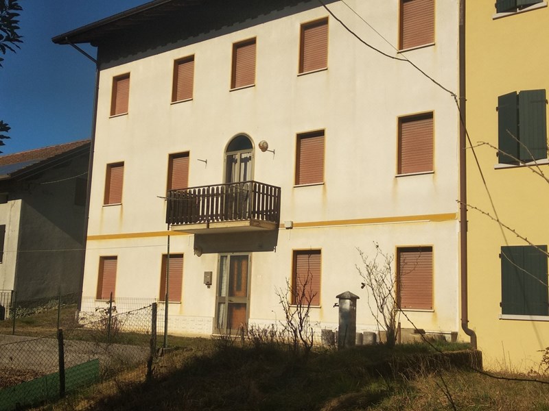 Casa Indipendente in Vendita a Cesiomaggiore, zona Busche , 67'000€, 162 m²