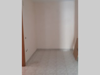 Trilocale in Vendita a Napoli, zona Casalnuovo Di Napoli, 110'000€, 65 m²
