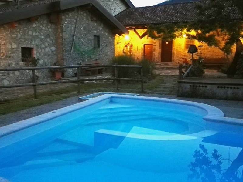 Casa Indipendente in Vendita a Mulazzo, 890'000€, 850 m², arredato