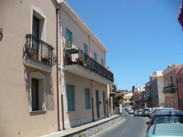 Casa Semi Indipendente in Vendita a Milazzo, zona Via San Giuseppe, 68'000€, 110 m²