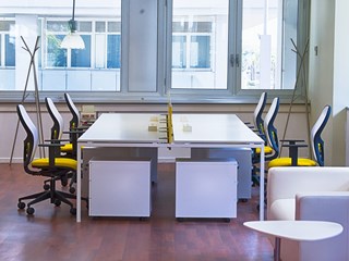 Ufficio in Affitto a Fiumicino, zona Fiumicino, 900€, arredato