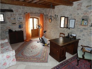 Rustico in Vendita a Calci, 360'000€, 140 m²