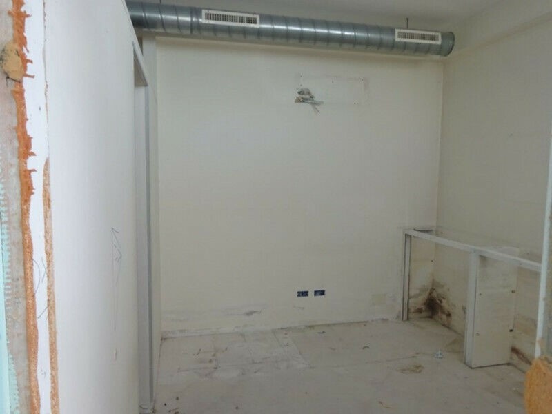 Immobile commerciale in Vendita a Potenza Picena, 135'000&euro;, 108 m²