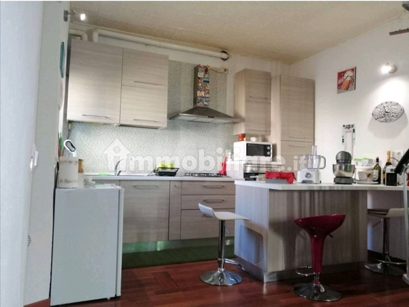 Trilocale in Vendita a Varese, 98'000€, 70 m², arredato