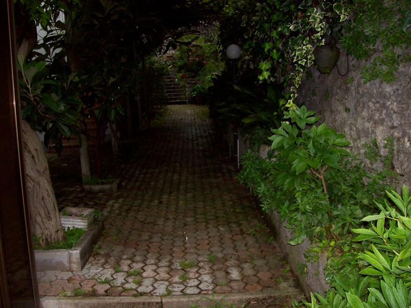 Appartamento in Affitto a Antrodoco, zona Vicino centro storico, 350€, 75 m², arredato
