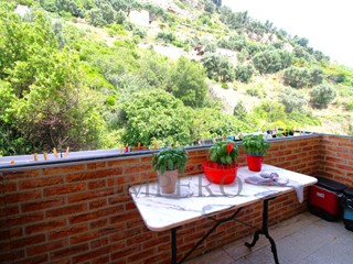 Trilocale in Vendita a Ventimiglia, zona Vicinanze centro, 125'000€, 60 m²