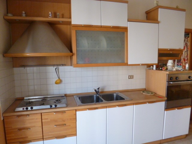 Appartamento in Vendita a Ragusa, 95'000&euro;, 150 m²