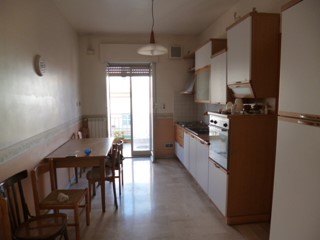 Appartamento in Vendita a Ragusa, 95'000&euro;, 150 m²