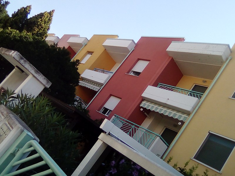 Villetta a schiera in Vendita a San Salvo, zona Marina, 155'000€, 160 m², arredato, con Box