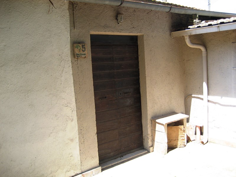 Trilocale in Vendita a Montefiascone, zona Via Oreste Borghesi, 70'000€, 50 m², arredato