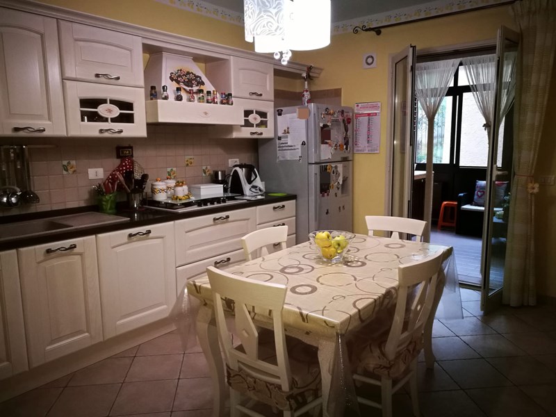Appartamento in Vendita a Casteldaccia, 158'000€, 140/145
