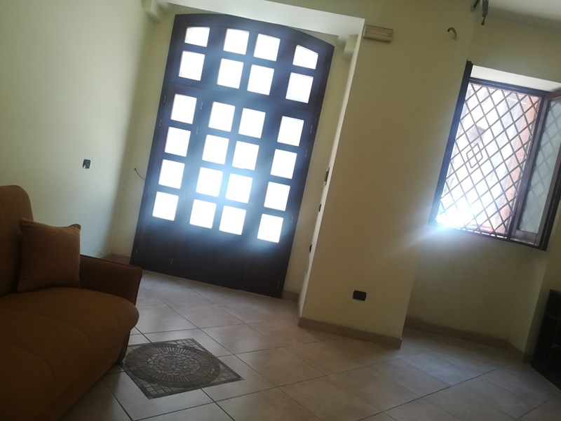 Studio in Vendita a Gioia Tauro, zona Centro storico , 45'000€, 75 m²