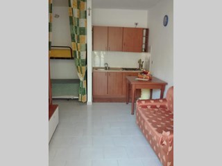 Monolocale in Affitto a Isola di Capo Rizzuto, zona Le Castella, 2'500€, 50 m², arredato