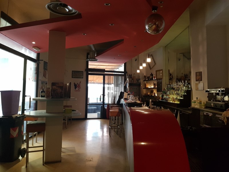 Capannone in Affitto a Sarzana, 1'000€, 150 m²