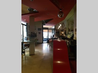 Capannone in Affitto a Sarzana, 1'000€, 150 m²