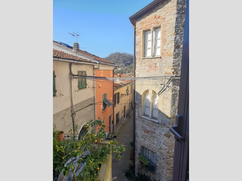 Casa Indipendente in Vendita a Arcola, zona trebiano magra via di mezzo, 128'000€, 65 m²