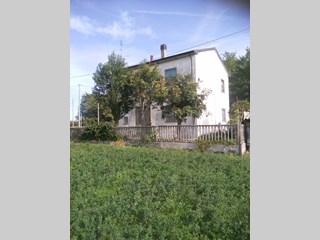 Casa Indipendente in Vendita a Ravenna, zona Casalborsetti, 130'000€, 160 m²