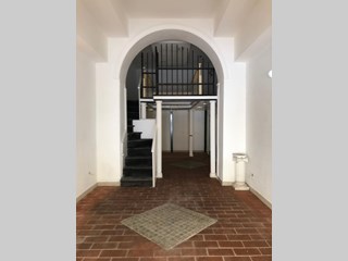 Negozio in Affitto a Civitavecchia, zona centralissima, 700€, 55 m²